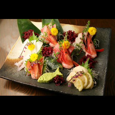 成田の居酒屋では新鮮な刺身をご提供しております